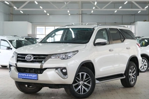 Внедорожник Toyota Fortuner 2019 года, 4219000 рублей, Омск