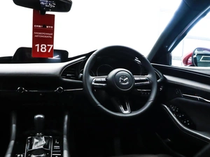 Хетчбэк Mazda 3 2020 года, 1729000 рублей, Красноярск
