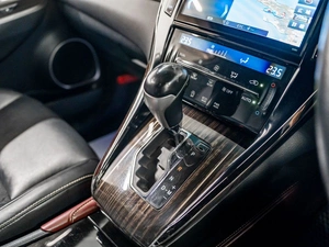 Внедорожник Toyota Harrier 2017 года, 2495000 рублей, Красноярск