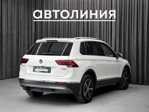 Внедорожник Volkswagen Tiguan 2017 года, 2199000 рублей, Красноярск