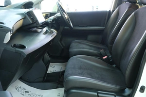 Минивэн Honda Freed 2014 года, 1399000 рублей, Омск