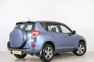 Внедорожник Toyota RAV4 2012 года, 1789000 рублей, Красноярск
