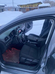 Хетчбэк Volkswagen Golf 2010 года, 775000 рублей, Ачинск