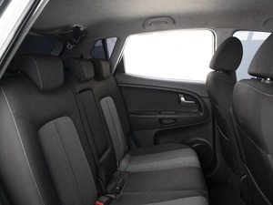 Минивэн Kia Venga 2011 года, 790000 рублей, Омск