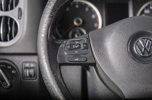 Внедорожник Volkswagen Tiguan 2018 года, 2209000 рублей, Томск