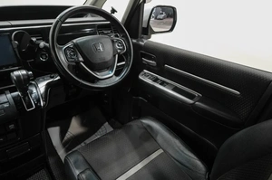 Минивэн Honda Stepwgn 2017 года, 2389000 рублей, Новокузнецк