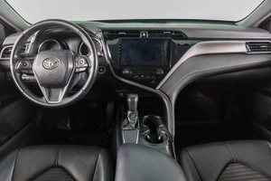 Седан Toyota Camry 2018 года, 2739000 рублей, Пермь