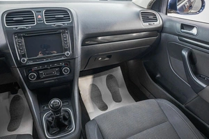 Универсал Volkswagen Golf 2012 года, 1149000 рублей, Барнаул