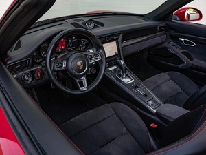 Кабриолет Porsche 911 Carrera 4 GTS 2017 года, 12700000 рублей, Краснодар