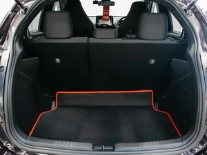 Хетчбэк Toyota Yaris 2020 года, 1500000 рублей, Красноярск