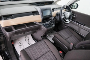 Минивэн Honda Freed 2017 года, 1499000 рублей, Красноярск