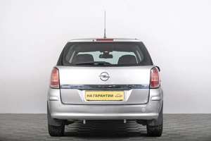 Универсал Opel Astra 2012 года, 749000 рублей, Томск