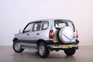 Внедорожник Chevrolet Niva 2007 года, 469000 рублей, Омск