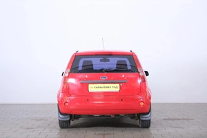 Хетчбэк Ford Fiesta 2008 года, 679000 рублей, Омск