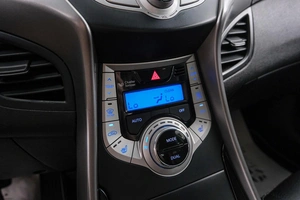 Седан Hyundai Avante 2011 года, 949000 рублей, Красноярск