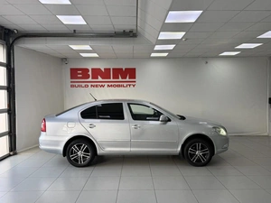 Хэтчбек Skoda Octavia 2012 года, 1215000 рублей, Смоленск