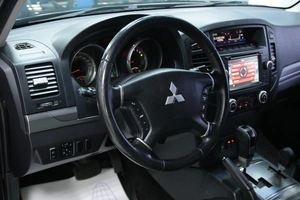 Внедорожник Mitsubishi Pajero 2011 года, 1848000 рублей, Солонцы