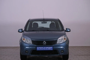 Хетчбэк Renault Sandero 2011 года, 599000 рублей, Омск
