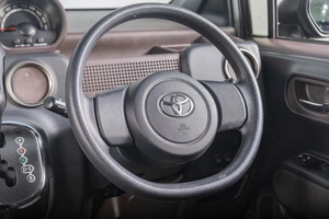 Минивэн Toyota Spade 2015 года, 949000 рублей, Томск