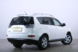 Внедорожник Mitsubishi Outlander 2010 года, 1249000 рублей, Омск