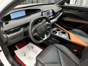 Лифтбек Changan UNI-V 2022 года, 2099000 рублей, Красноярск