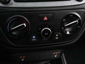 Седан Hyundai Solaris 2018 года, 1249000 рублей, Кирилловка