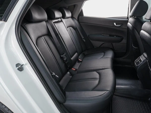 Седан Kia Optima 2019 года, 2369000 рублей, Сургут