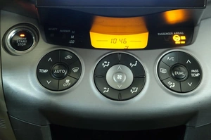 Внедорожник Toyota RAV4 2008 года, 1389000 рублей, Омск