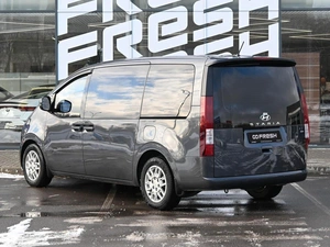 Минивэн Hyundai Staria 2021 года, 4499000 рублей, Волгоград