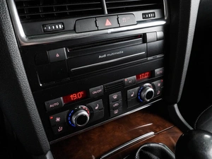 Внедорожник Audi Q7 2010 года, 1875000 рублей, Воронеж