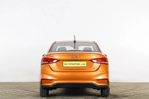 Седан Hyundai Solaris 2019 года, 1359000 рублей, Тюмень