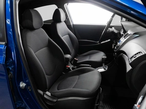 Седан Hyundai Solaris 2013 года, 840000 рублей, Тюмень