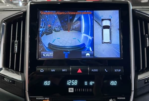 Внедорожник Toyota Land Cruiser 2018 года, 6900000 рублей, Красноярск
