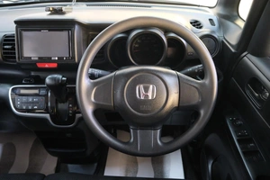 Хетчбэк Honda N-BOX 2015 года, 679000 рублей, Омск