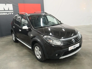 Хэтчбек Renault Sandero 2012 года, 750000 рублей, Курск