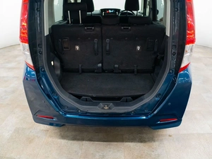 Минивэн Toyota Roomy 2018 года, 1025000 рублей, Красноярск