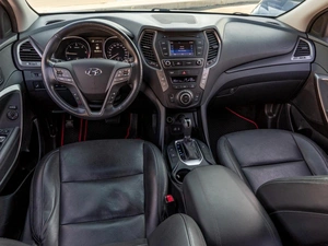 Внедорожник Hyundai Santa Fe 2018 года, 2699000 рублей, Саратов