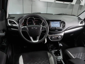 Универсал ВАЗ (LADA) Vesta Cross 2018 года, 990000 рублей, Тюмень