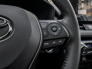 Внедорожник Toyota RAV4 2025 года, 4298000 рублей, Краснодар