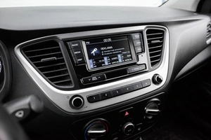 Седан Hyundai Solaris 2017 года, 879000 рублей, Ульяновск
