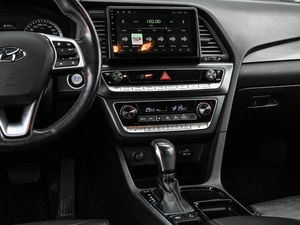 Седан Hyundai Sonata 2018 года, 1999000 рублей, Кирилловка