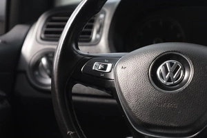 Седан Volkswagen Polo 2018 года, 1199000 рублей, Новосибирск