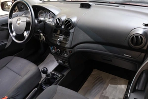 Седан Chevrolet Aveo 2011 года, 519000 рублей, Новосибирск