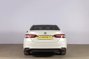 Седан Toyota Camry 2018 года, 3249000 рублей, Новосибирск