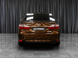 Седан Toyota Camry 2018 года, 2399000 рублей, Тюмень
