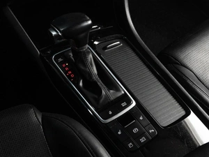 Седан Kia Optima 2018 года, 2049000 рублей, Тюмень