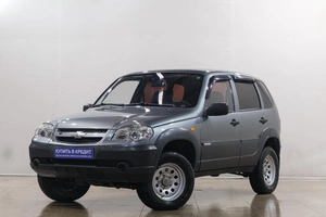 Внедорожник Chevrolet Niva 2011 года, 529000 рублей, Новокузнецк