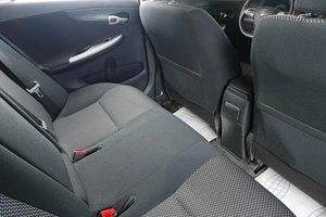 Седан Toyota Corolla 2012 года, 699000 рублей, Тюмень