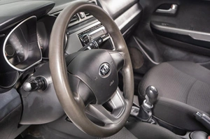 Седан Kia Rio 2014 года, 859000 рублей, Томск