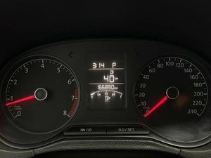 Седан Volkswagen Polo 2015 года, 845000 рублей, Красноярск